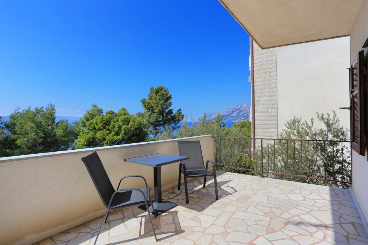 Apartments By The Sea Brela, Makarska - 2718 Exterior foto